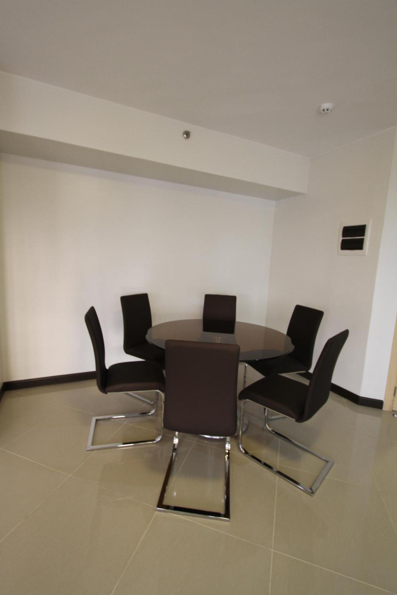 Extremeli Suites Manila Powered By Cocotel Værelse billede